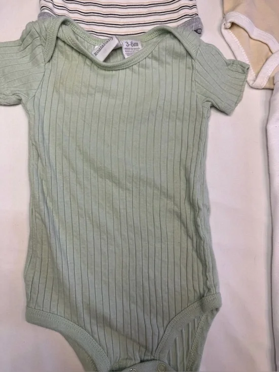 Mixed Pack of 5 Baby Onesies - Assorted Neutral Stripes & Solids | 3-6 Months - Picture 3 of 7